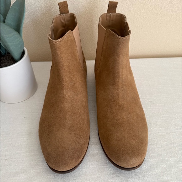 Urban Outfitters Tan Suede Chelsea Boots India main image 10